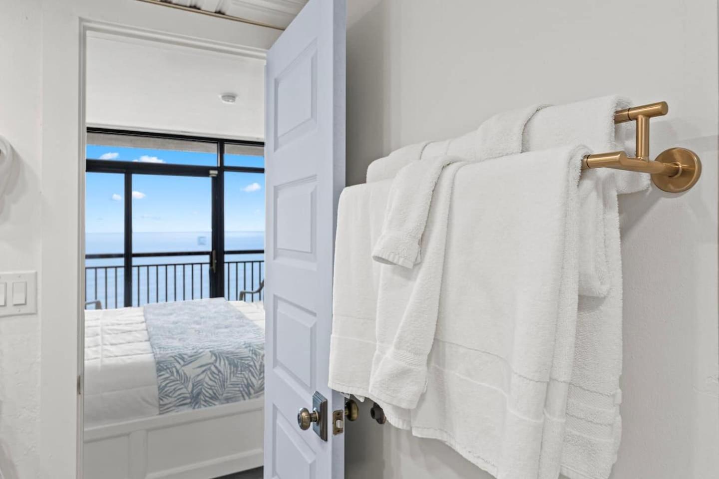 Luxury Ocean Front By Barefoot Landing Apartment Myrtle Beach Exterior foto